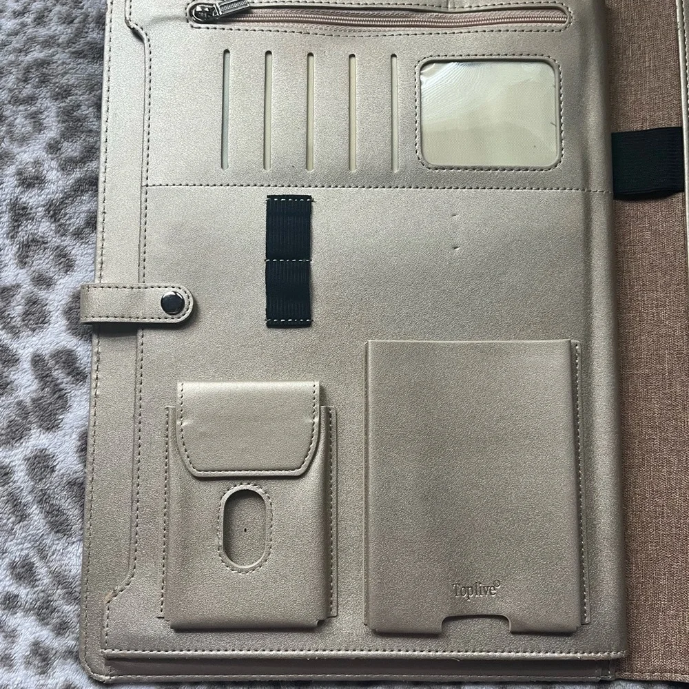 Black and Gold Executive Business Padfolio